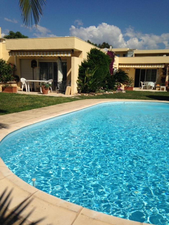 Villa C3 Arthur Rimbaub Chambre D'Hote Piscine Proche Mer Plage 600M Cagnes-sur-Mer Eksteriør billede