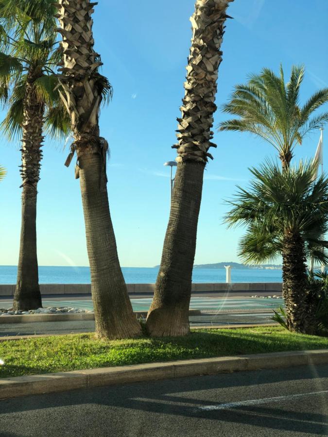 Villa C3 Arthur Rimbaub Chambre D'Hote Piscine Proche Mer Plage 600M Cagnes-sur-Mer Eksteriør billede
